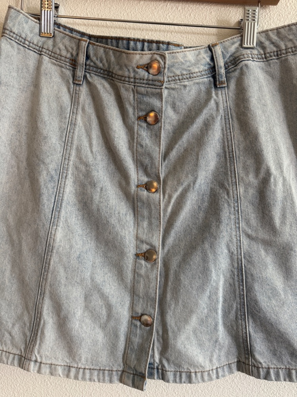 Button-Front Light Wash Denim Mini Skirt Size 12 - Picture 2 of 4